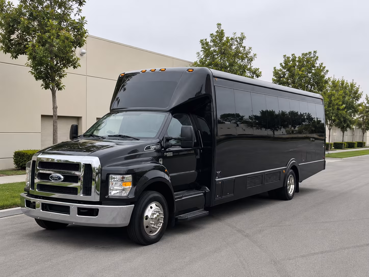 affordable minneapolis prom party bus prices split across your group